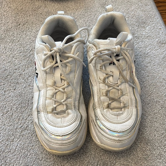 Filas - Picture 2 of 2